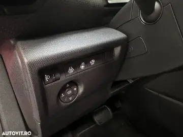 Citroën C4 BlueHDi 130 Stop&Start EAT8 SHINE