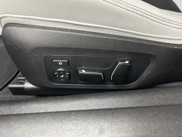 BMW M4 Competition Cabrio M xDrive Harman Kardon DAB