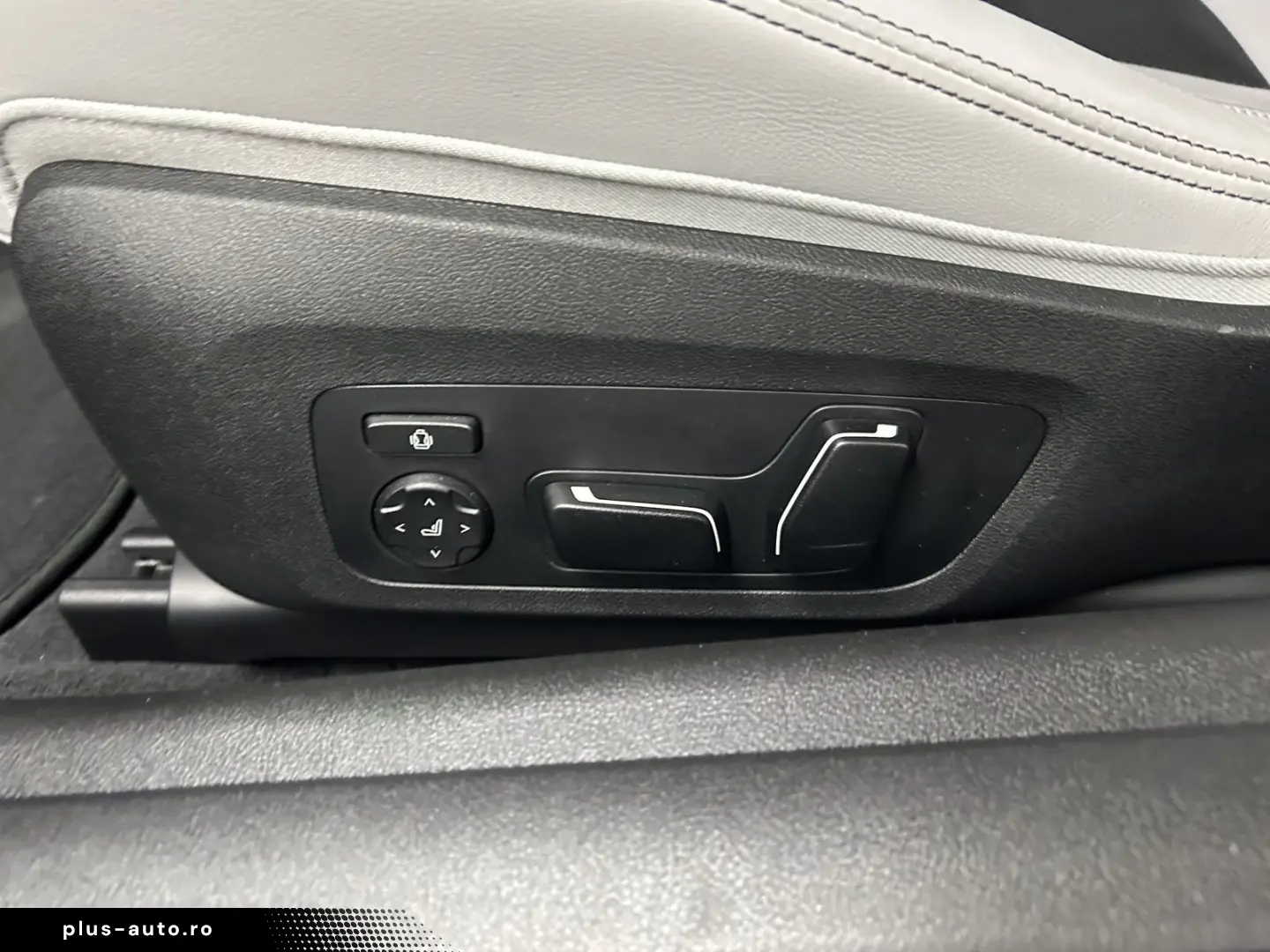 BMW M4 Competition Cabrio M xDrive Harman Kardon DAB