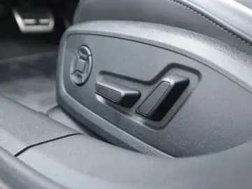 AUDI A6 Limousine S line 50 TFSI e quattro  0 5% PANO