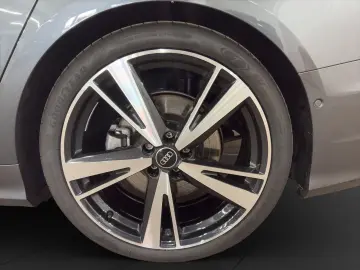 AUDI A6 Lim. 50 TFSIe qu. S line AHK Pano Matrix LM 2