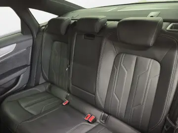 AUDI A6 Lim. 50 TFSIe qu. S line AHK Pano Matrix LM 2