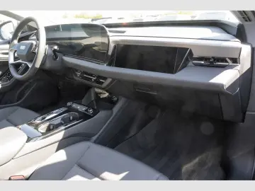 AUDI A6 Sportback quattro S line AHK Luftfederung Mat
