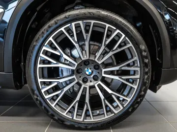 BMW X5 xDrive30d RFK NAVI LED Sound Syst. PDC V H