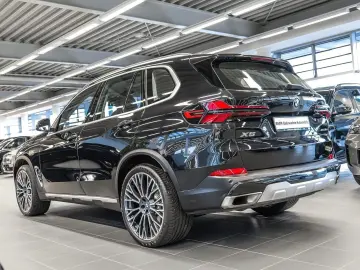 BMW X5 xDrive30d RFK NAVI LED Sound Syst. PDC V H