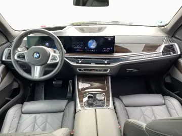 BMW X5 xDrive30d M SPORT AdLED AHK 360 HUD H K DAPro