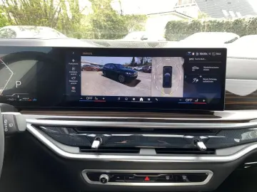 BMW X5 xDrive30d M SPORT AdLED AHK 360 HUD H K DAPro