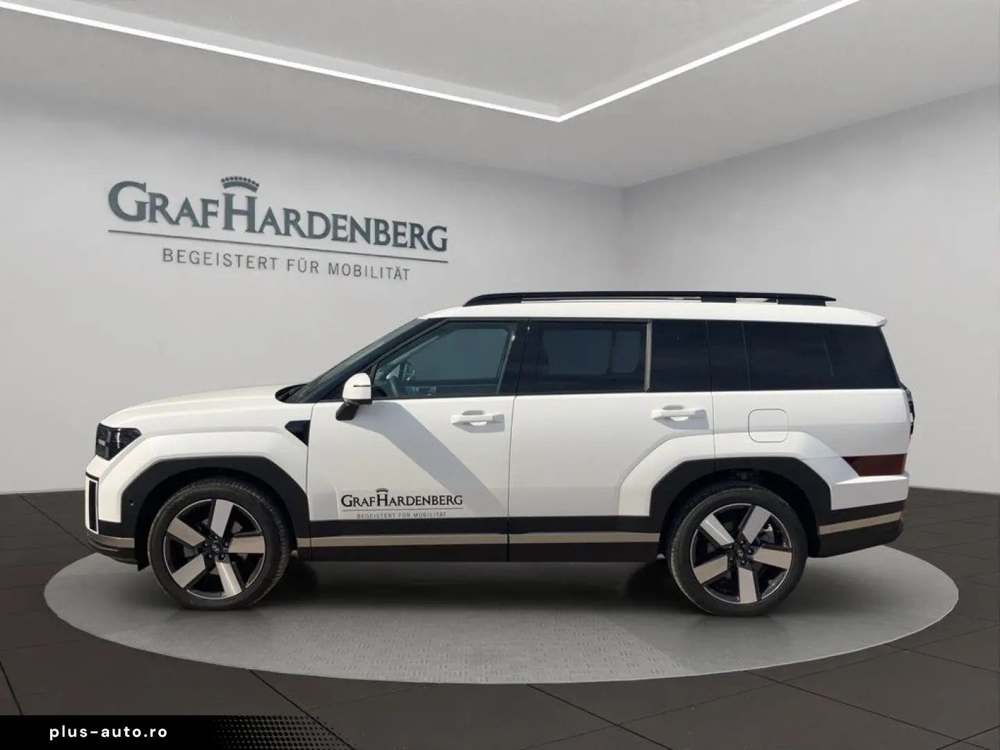 HYUNDAI Santa Fe 1.6 T-GDI Plug-In   Signature SHZ   Car