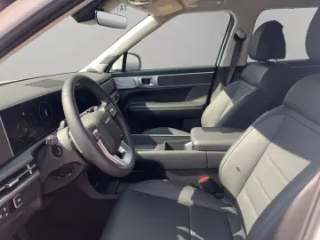 HYUNDAI Santa Fe 1.6 T-GDI Plug-In   Signature SHZ   Car