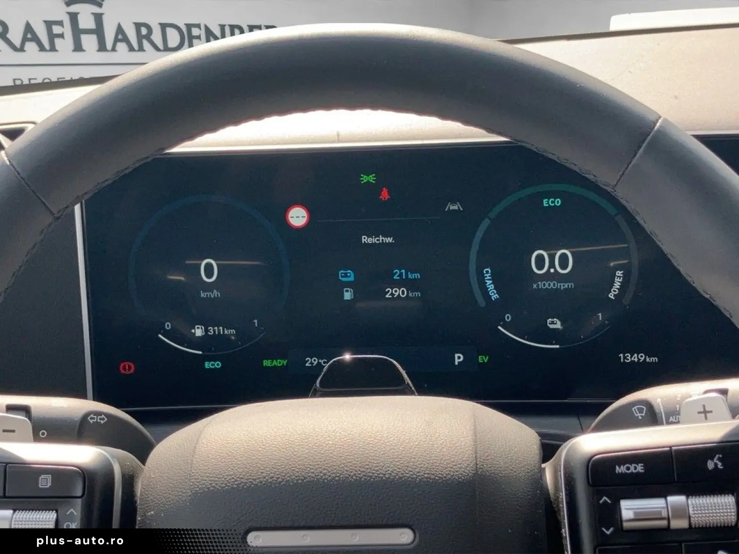 HYUNDAI Santa Fe 1.6 T-GDI Plug-In   Signature SHZ   Car