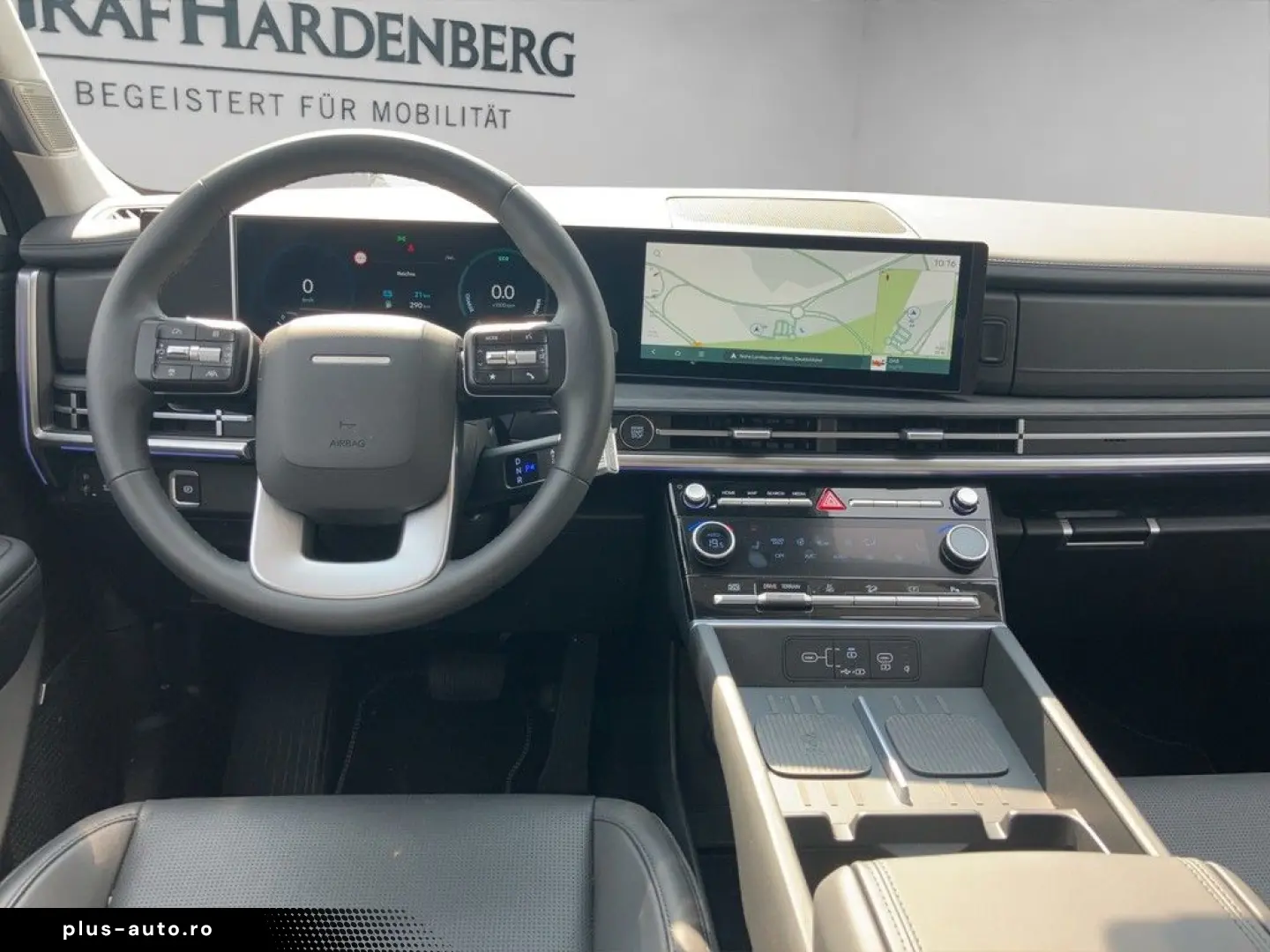 HYUNDAI Santa Fe 1.6 T-GDI Plug-In   Signature SHZ   Car