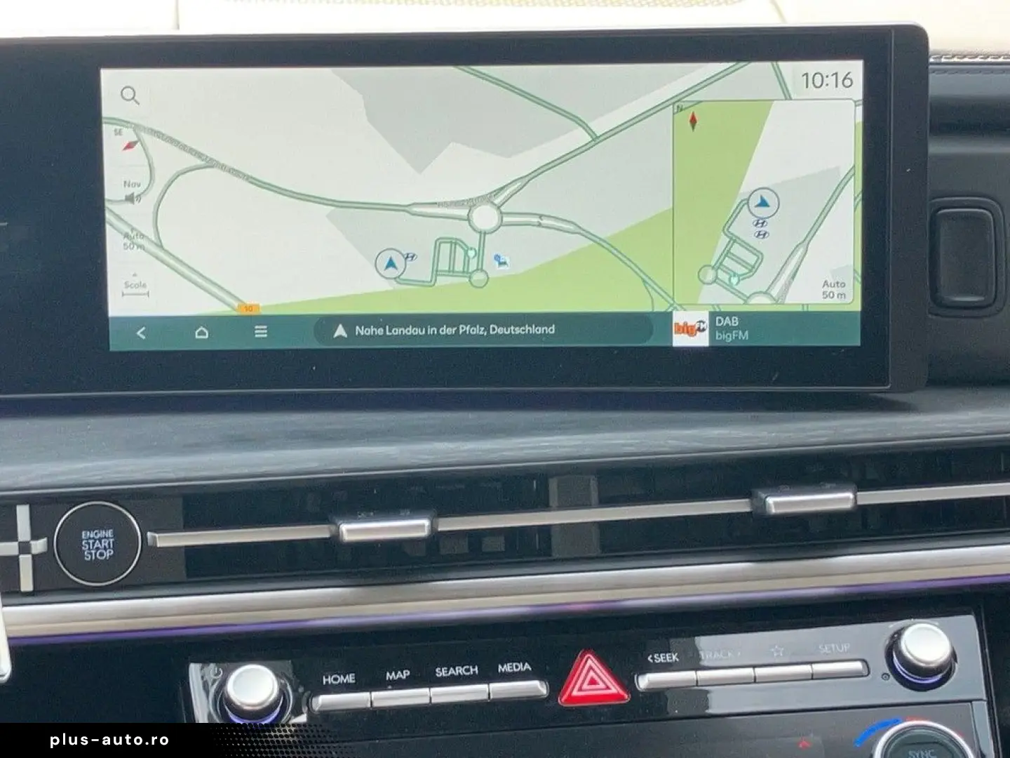 HYUNDAI Santa Fe 1.6 T-GDI Plug-In   Signature SHZ   Car