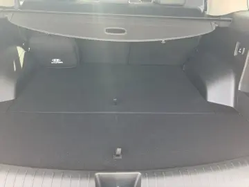 HYUNDAI Santa Fe 1.6 T-GDI Plug-In   Signature SHZ   Car