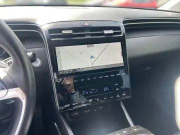 HYUNDAI Tucson Trend Hybrid 2WD Navi Digitales Cockpit L