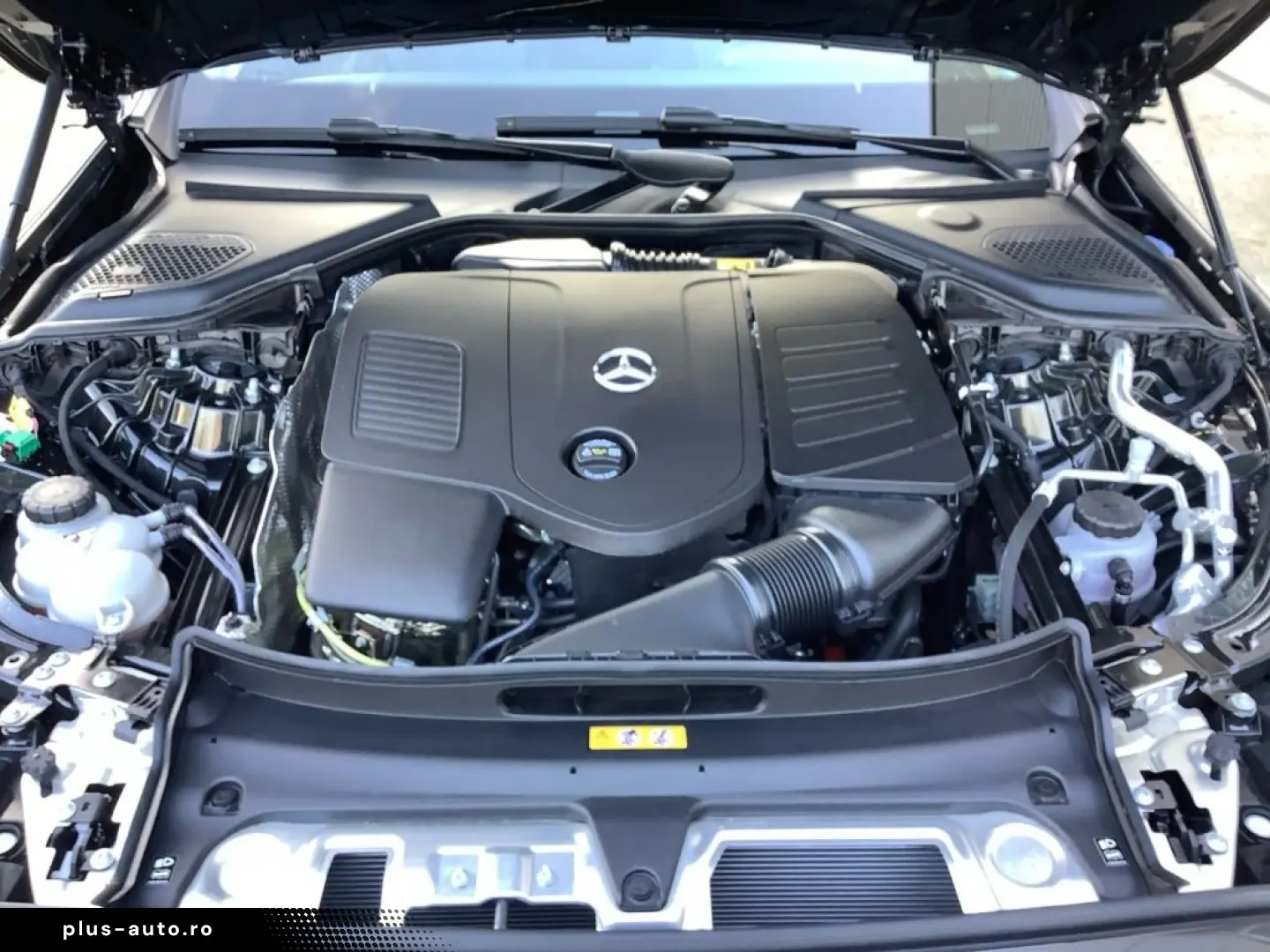 MERCEDES-BENZ E 300 e AVANTGARDE DIGITAL DISTR 360  KAMERA