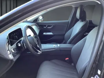 MERCEDES-BENZ E 300 e AVANTGARDE DIGITAL DISTR 360  KAMERA