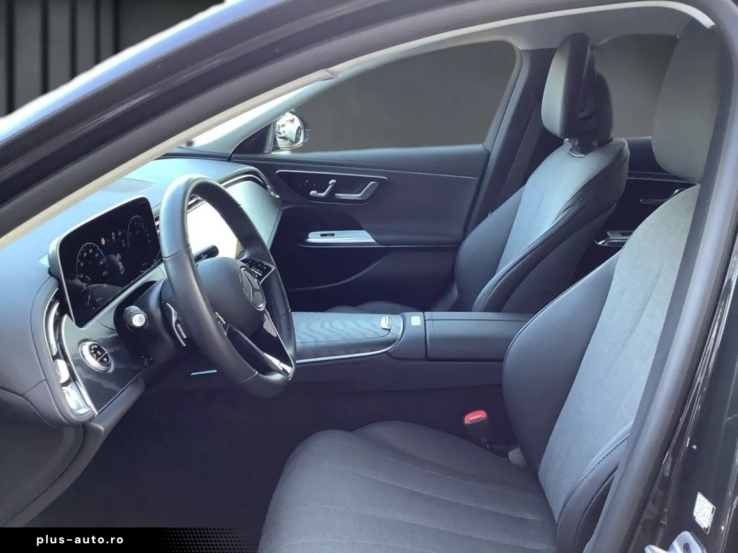 MERCEDES-BENZ E 300 e AVANTGARDE DIGITAL DISTR 360  KAMERA