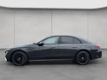 MERCEDES-BENZ E 400e 4M AMG Premium Night SUPERSCREEN Pano