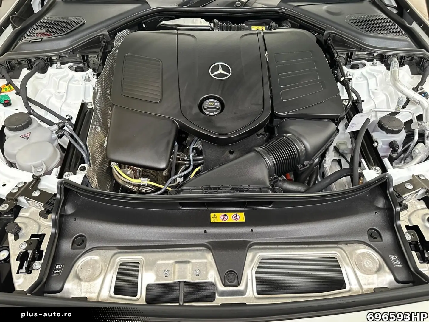 MERCEDES-BENZ E 400 e 4M AMG Night Pano 360  DIGITAL&hellip;