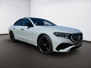 MERCEDES-BENZ E 400 e 4M AMG Night SUPERSCREEN Pano &hellip;