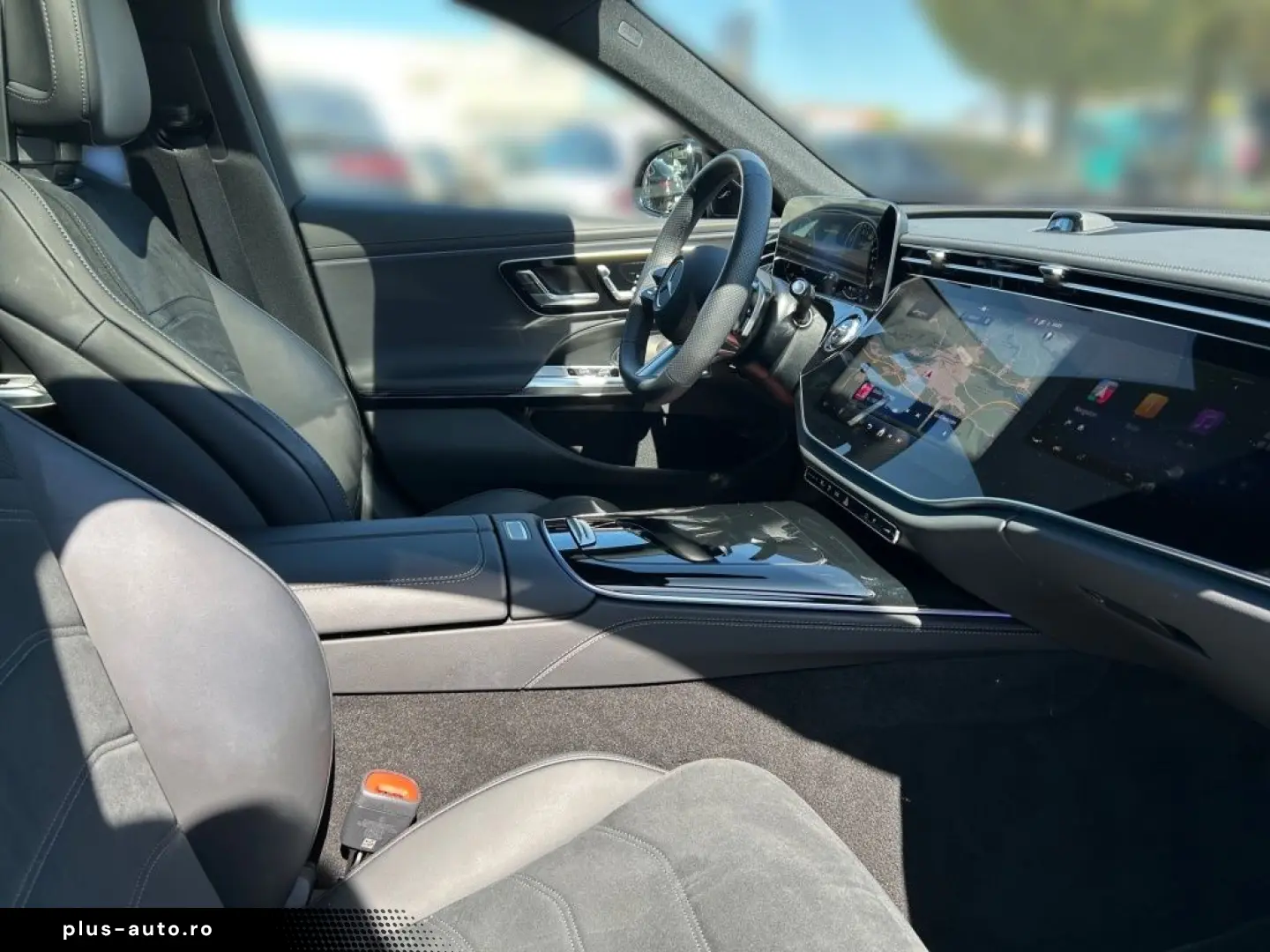 MERCEDES-BENZ E 400 e 4M AMG Night SUPERSCREEN Pano &hellip;