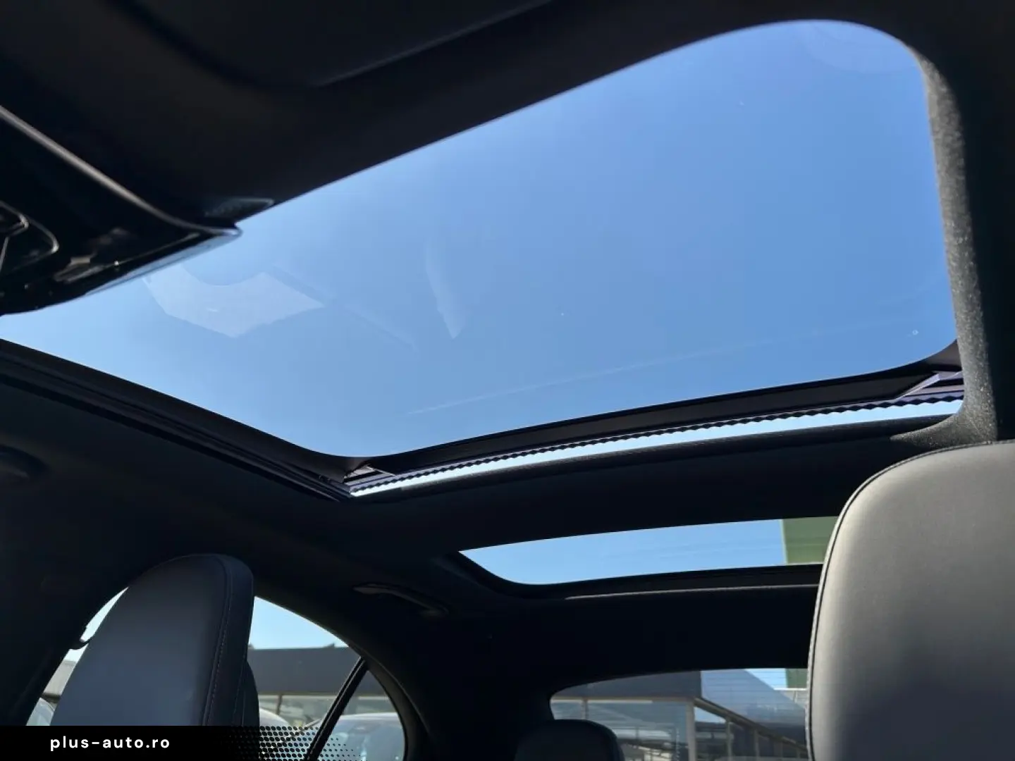 MERCEDES-BENZ E 400 e 4M AMG Night SUPERSCREEN Pano &hellip;