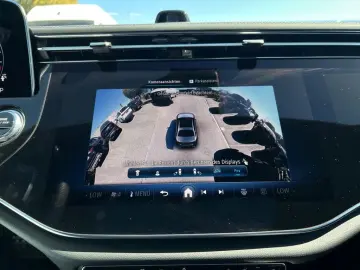 MERCEDES-BENZ E 400 e 4M AMG Night SUPERSCREEN Pano &hellip;