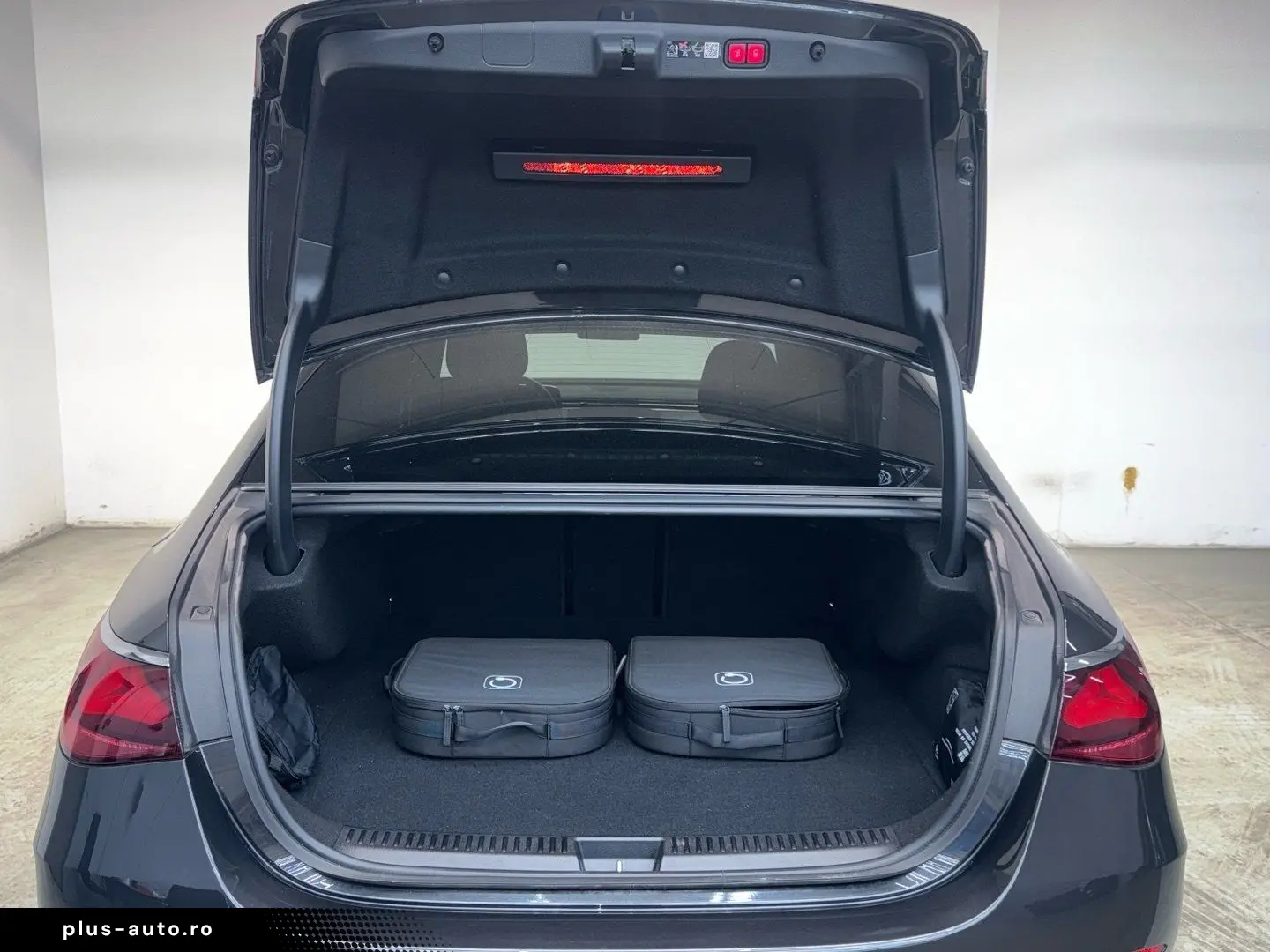 MERCEDES-BENZ E 53 AMG Hybrid 4M  Premium Night Burmester 20