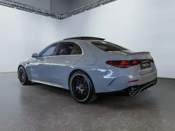 MERCEDES-BENZ E 53 AMG 4M    AMG MEMO 360 DISTR KAMERA PANO