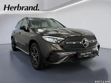 MERCEDES-BENZ GLC 400 e 4M AMG Ahk Pano Distronic Memory 360