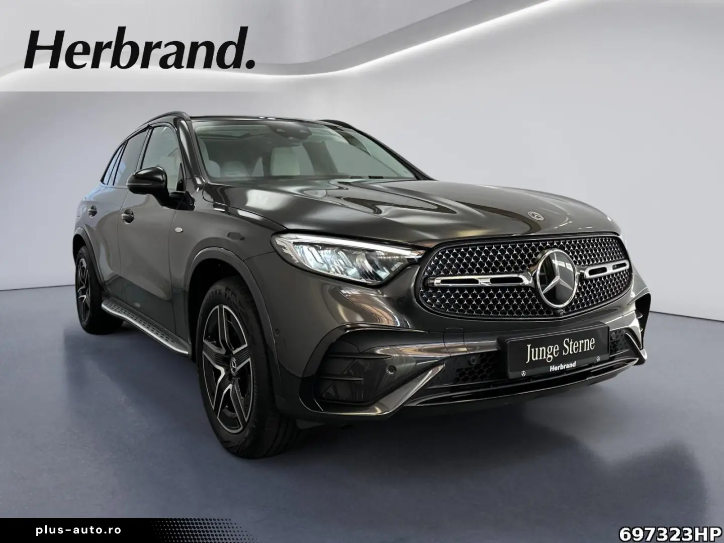 MERCEDES-BENZ GLC 400 e 4M AMG Ahk Pano Distronic Memory 360