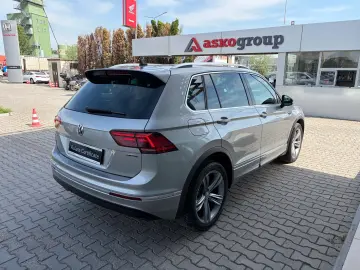Volkswagen Tiguan 2.0 TSI 4MOTION R-Line DSG   Car No. 152