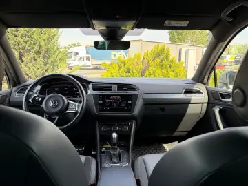 Volkswagen Tiguan 2.0 TSI 4MOTION R-Line DSG   Car No. 152