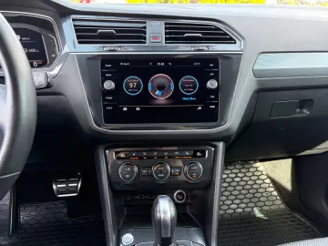 Volkswagen Tiguan 2.0 TSI 4MOTION R-Line DSG   Car No. 152