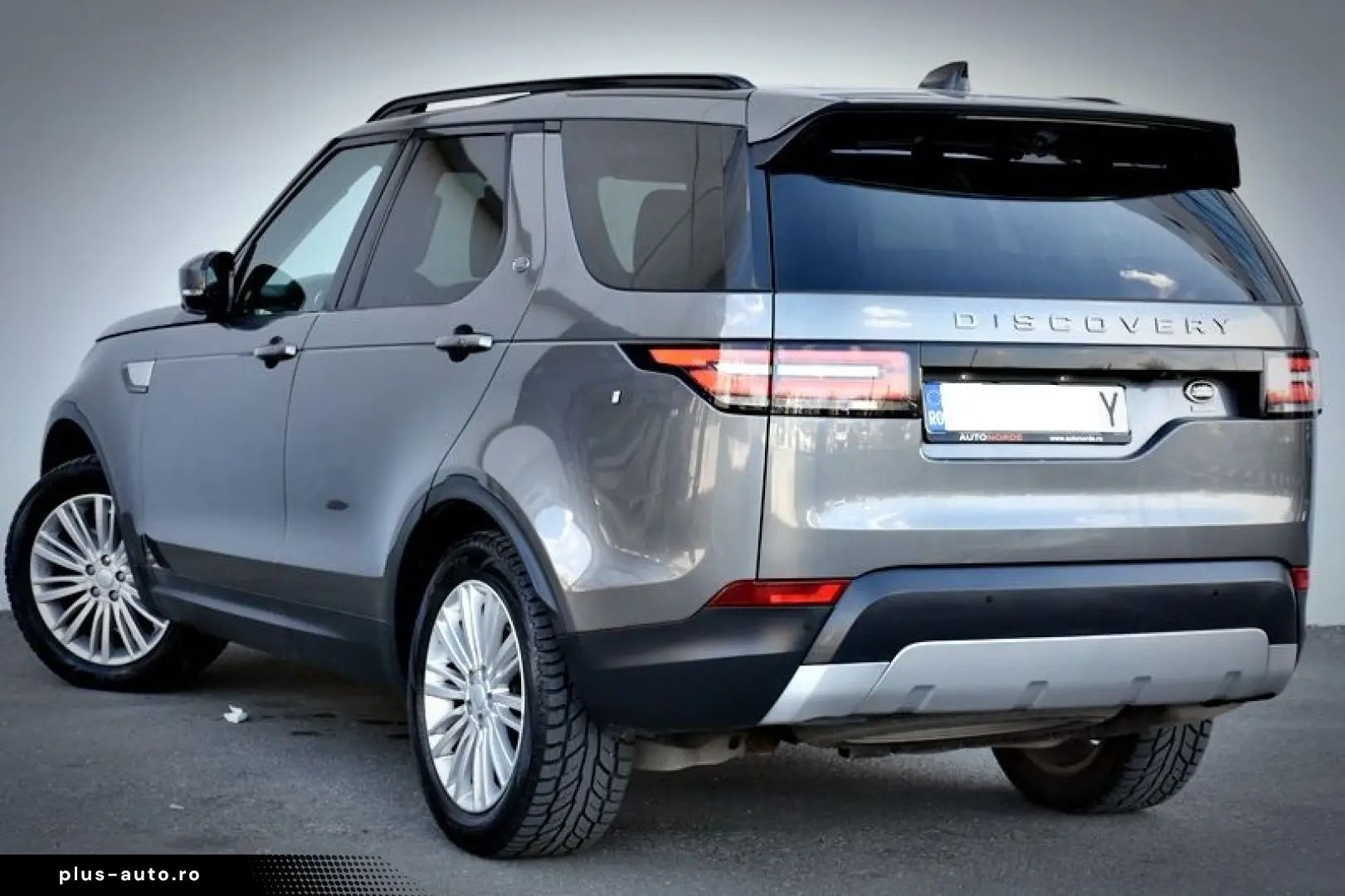 Land-Rover Discovery-Sport