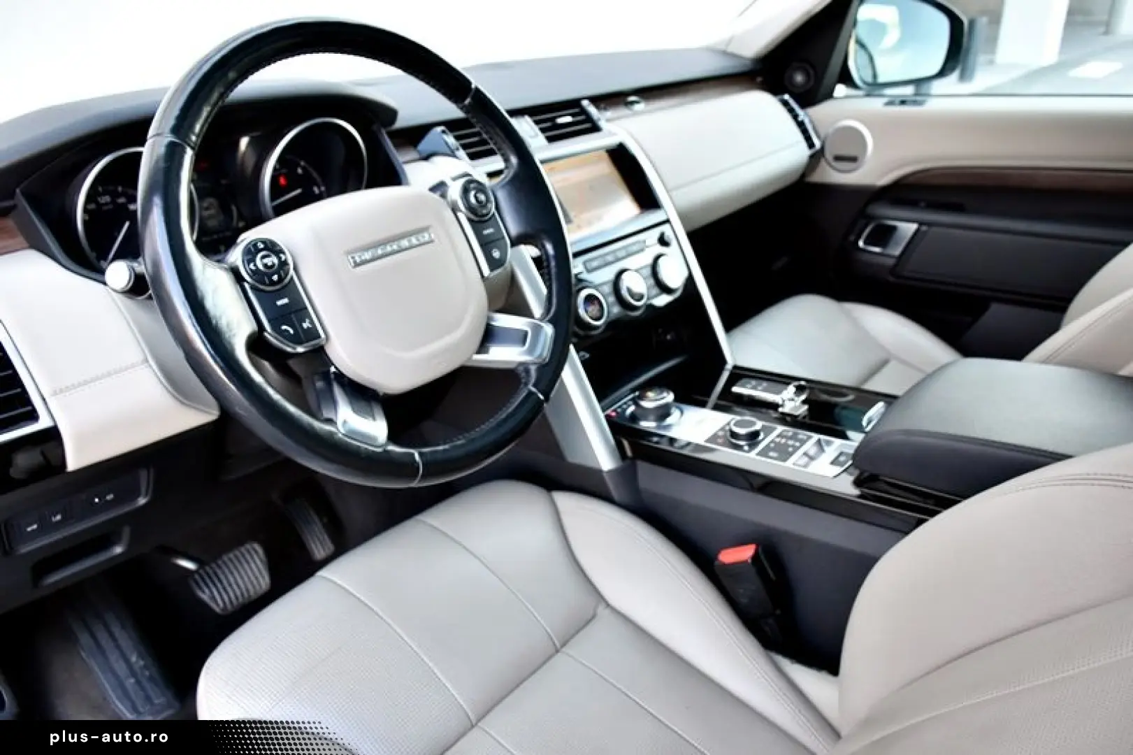 Land-Rover Discovery-Sport