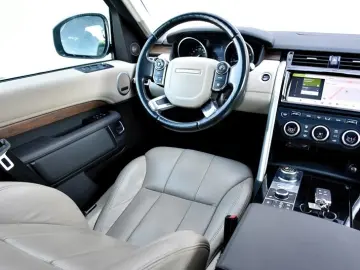 Land-Rover Discovery-Sport