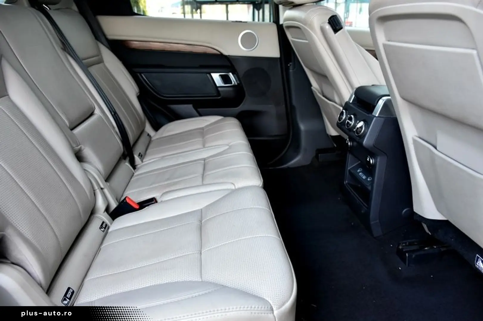 Land-Rover Discovery-Sport