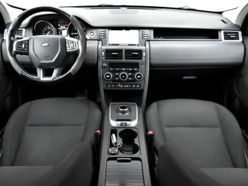 Land-Rover Discovery-Sport