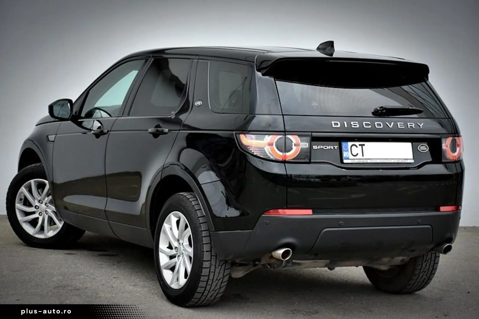 Land-Rover Discovery-Sport