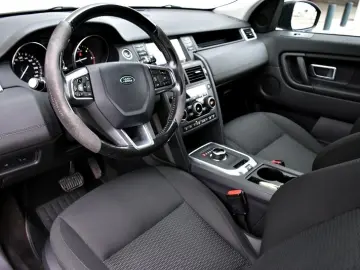 Land-Rover Discovery-Sport