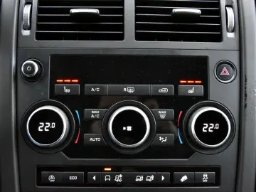 Land-Rover Discovery-Sport
