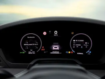 PORSCHE 911-992 CARRERA S COUPE   ABGAS CHRONO BOSE