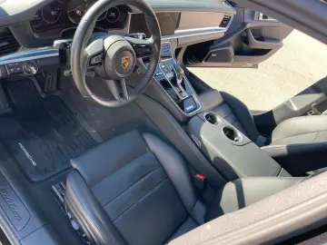 PORSCHE Panamera 4 Sport Turismo Platinum Edition Pl...