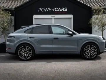 PORSCHE Cayenne Coupe Turbo E-Hybrid   Facelift