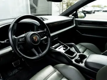 PORSCHE Cayenne Coupe Turbo E-Hybrid   Facelift