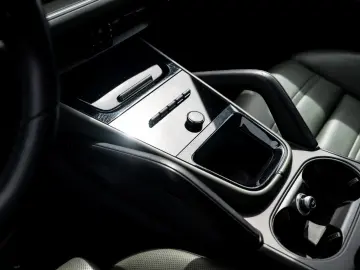 PORSCHE Cayenne Coupe Turbo E-Hybrid   Facelift