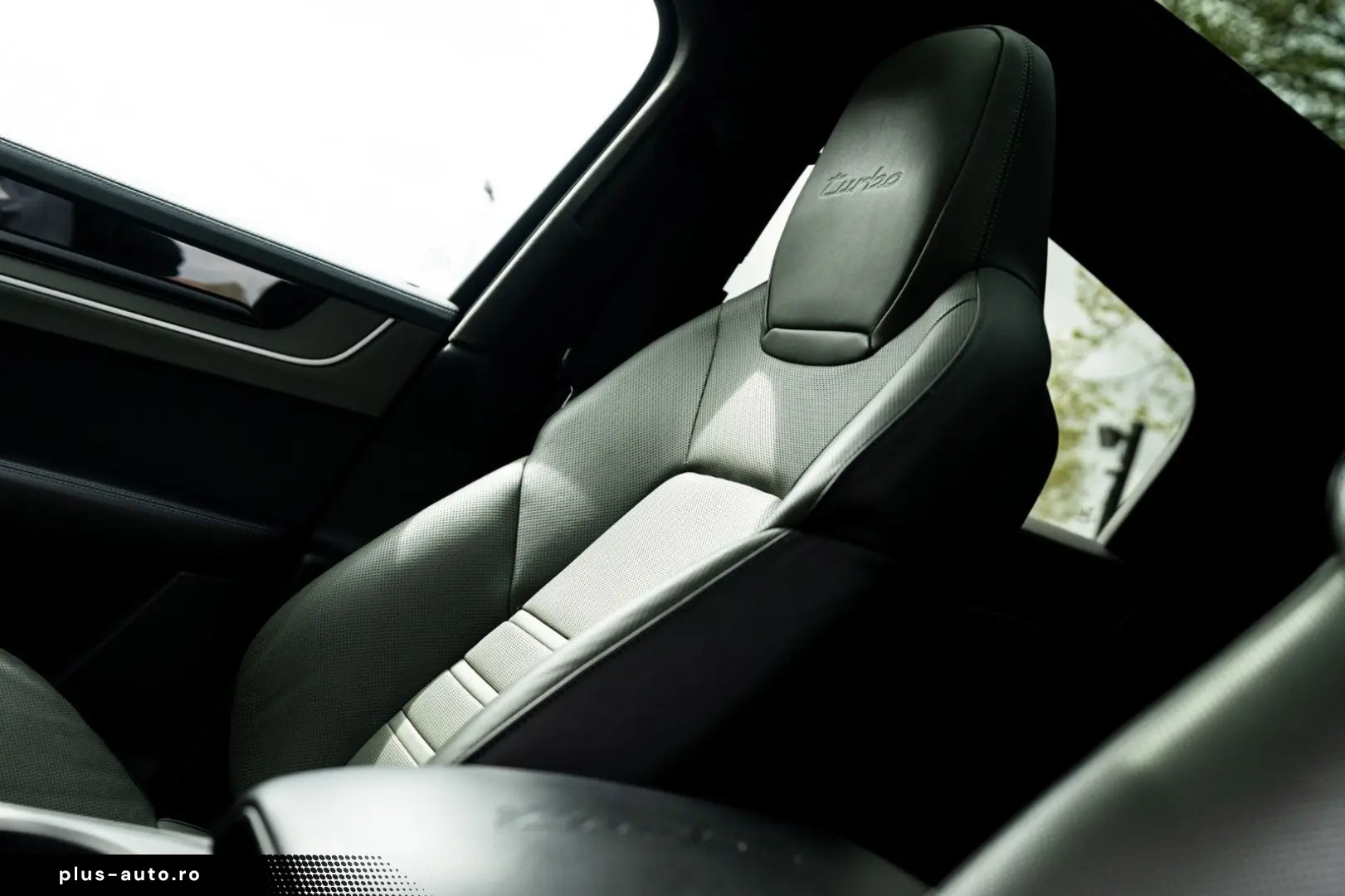 PORSCHE Cayenne Coupe Turbo E-Hybrid   Facelift