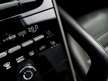 PORSCHE Cayenne Coupe Turbo E-Hybrid   Facelift