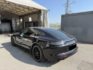 PORSCHE Panamera 4 E-Hybrid Platinum Edit.  CHRONO PASM